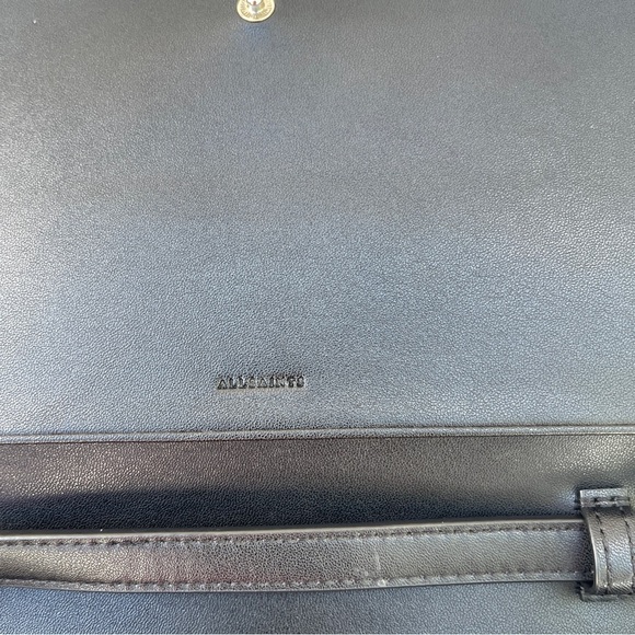 AllSaints Black White Snakeskin Animal Print Leather Crossbody Wallet on Chain - Picture 5 of 17